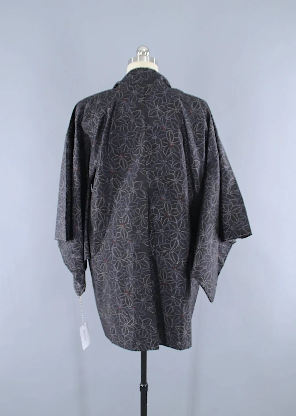 1950s Vintage Silk Haori Kimono Jacket Cardigan / Black Ikat Floral