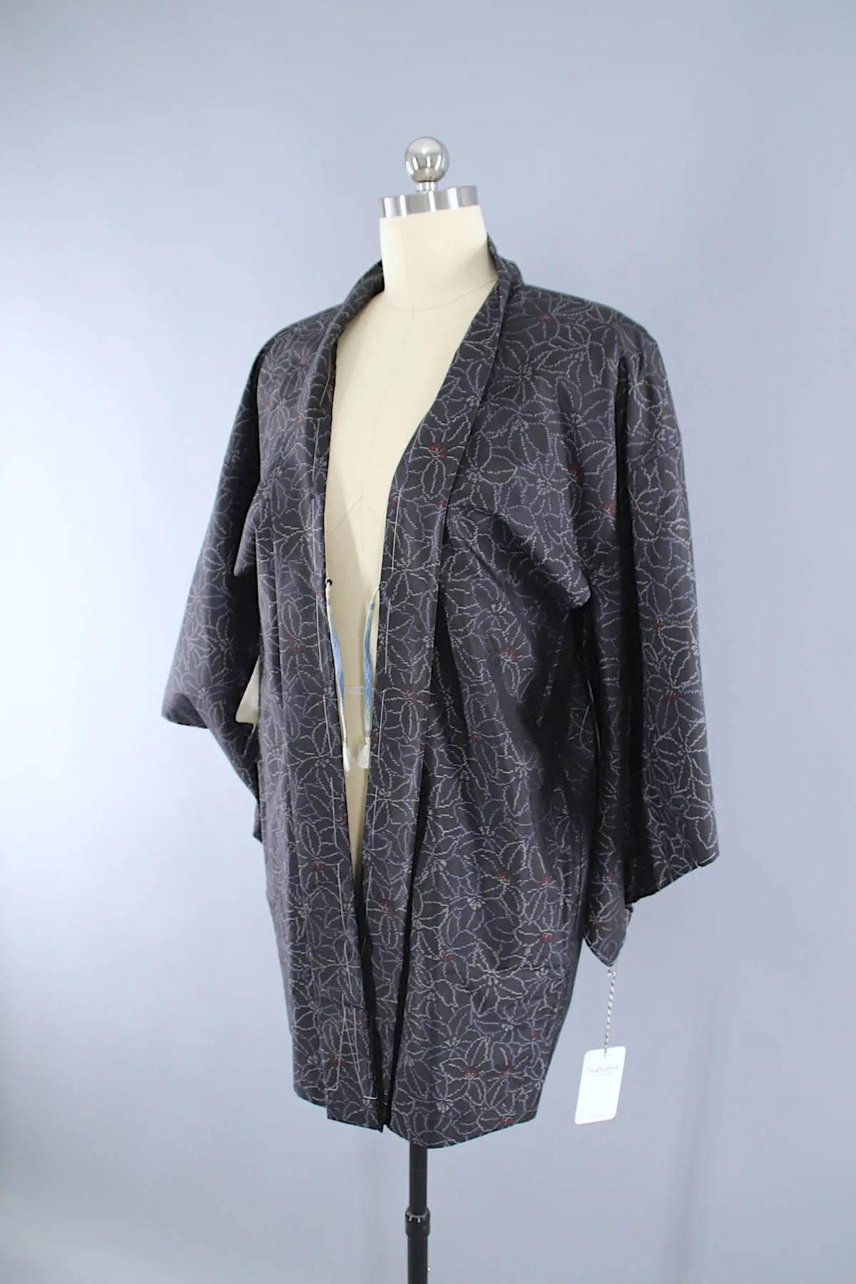 1950s Vintage Silk Haori Kimono Jacket Cardigan / Black Ikat Floral