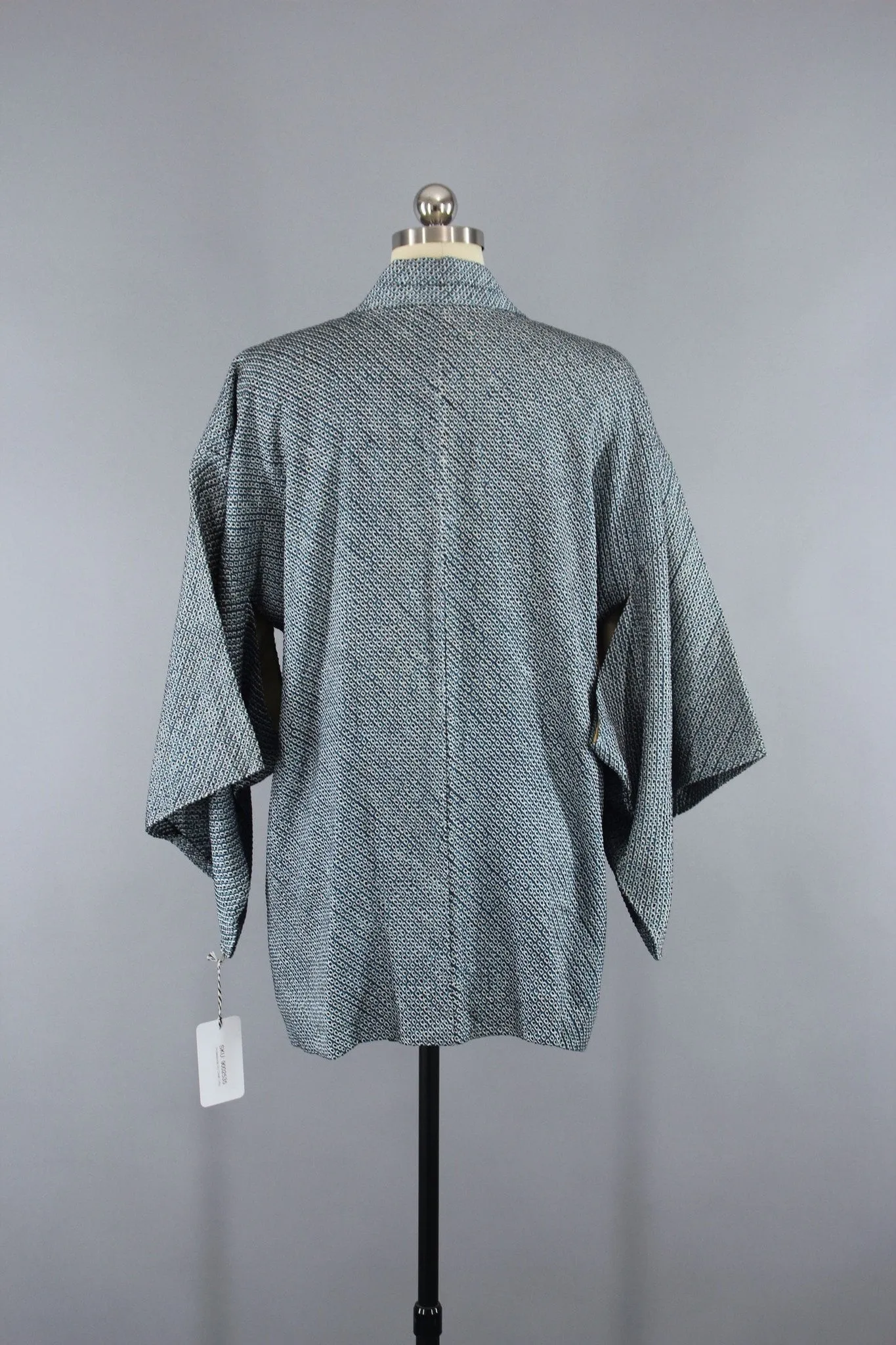 1950s Vintage Silk Haori Kimono Jacket Cardigan / Blue Shibori