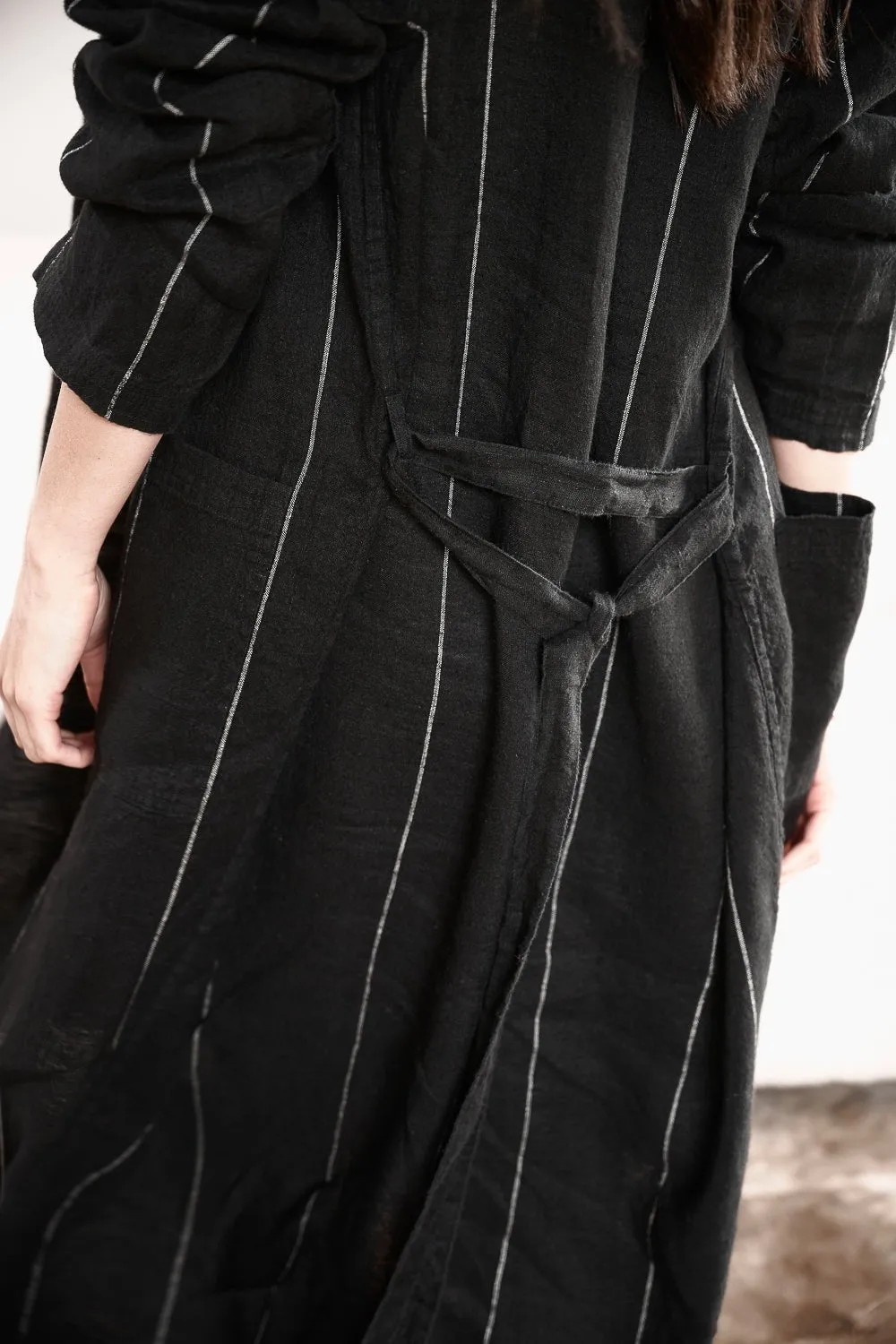 Carter Fundamental Linen Robe - Black w' White Fine Stripe