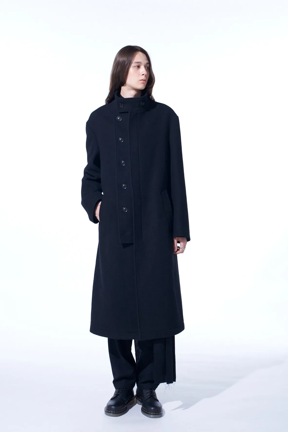 DOUBLE-WEAVE MELTON STAND COLLAR COAT