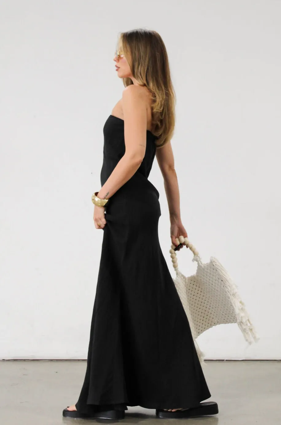 Midnight Elegance Linen Maxi Dress