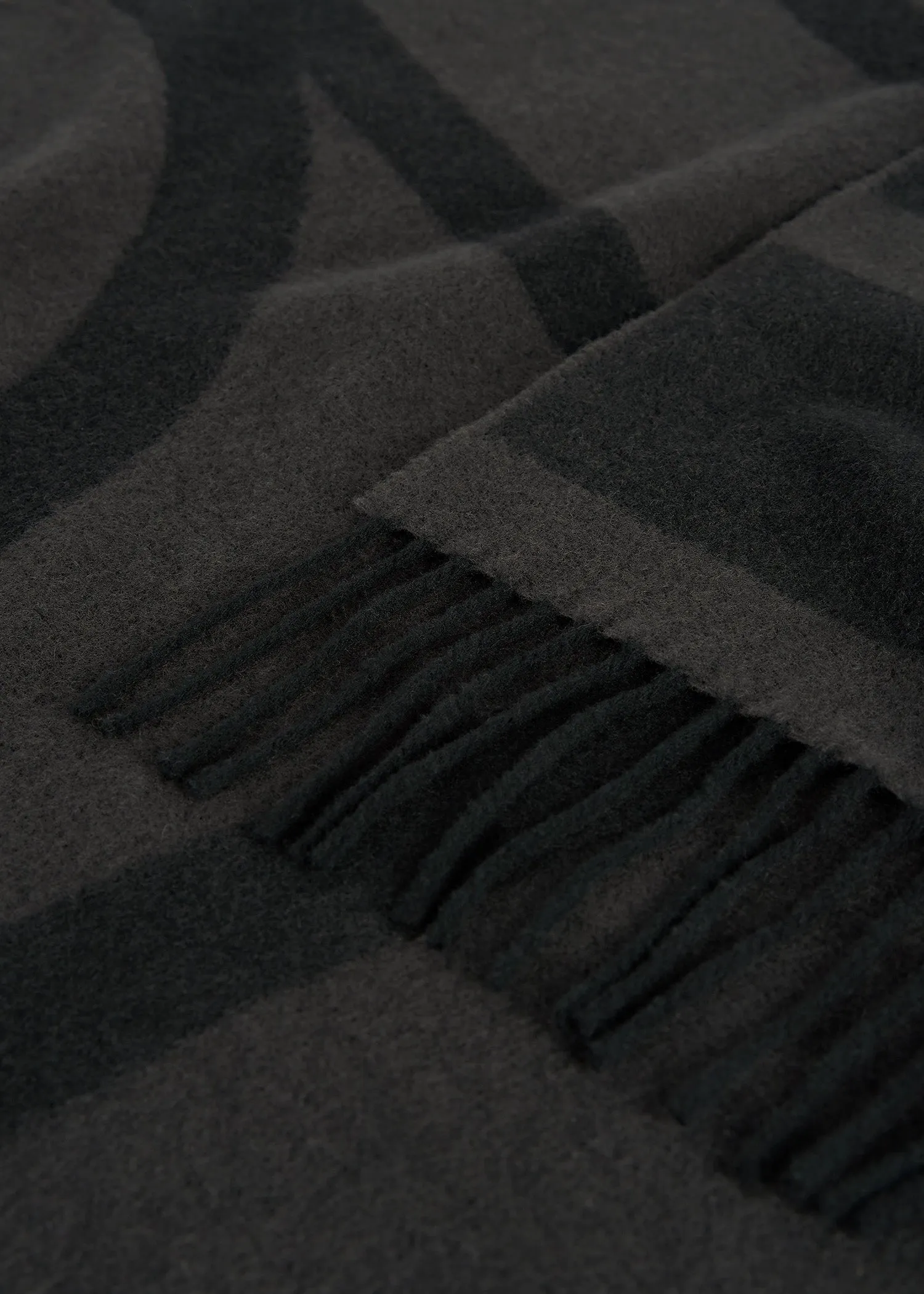 Monogram jacquard wool scarf charcoal mélange