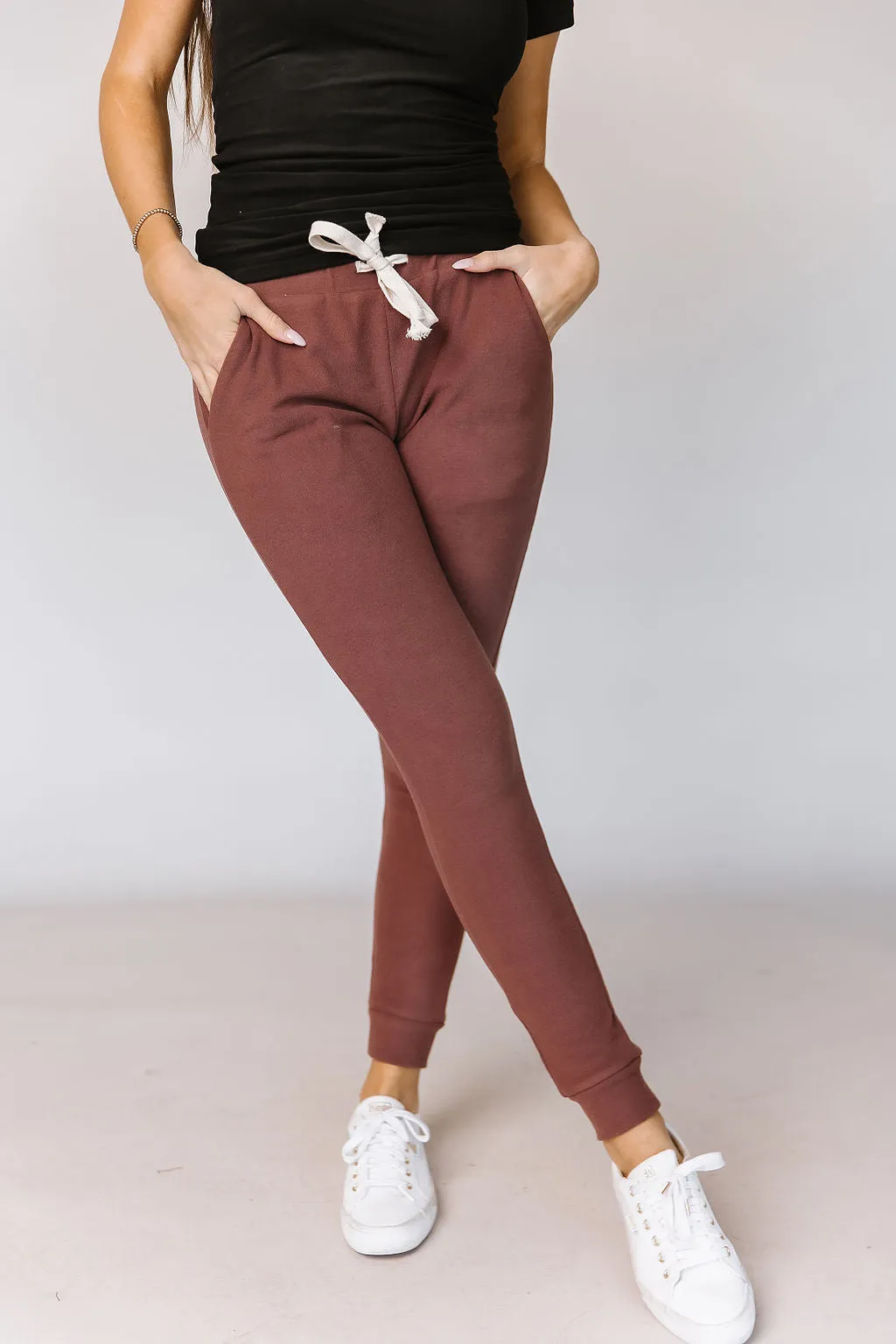 Performance Fleece Joggers (Mahogany)