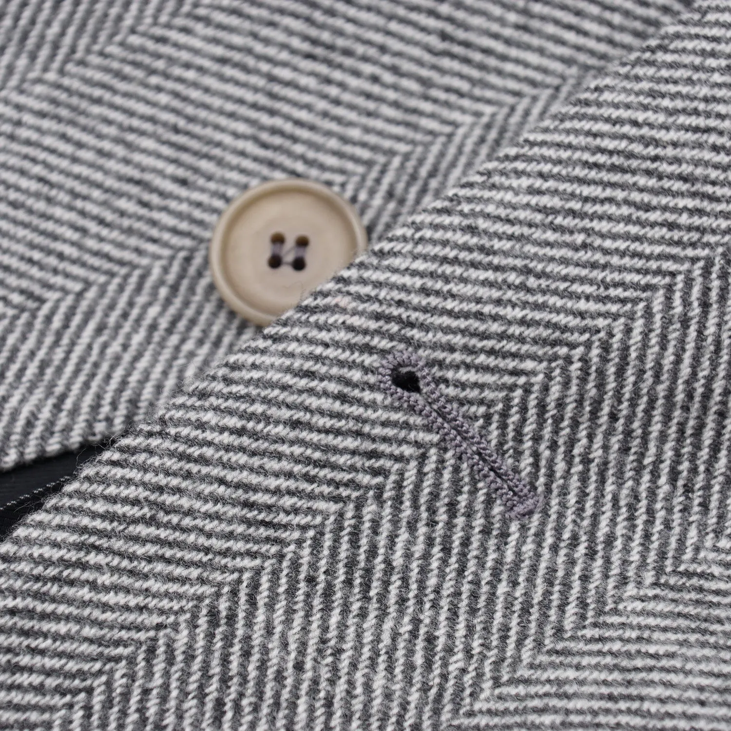 Sartoria Partenopea Herringbone Cashmere Sport Coat