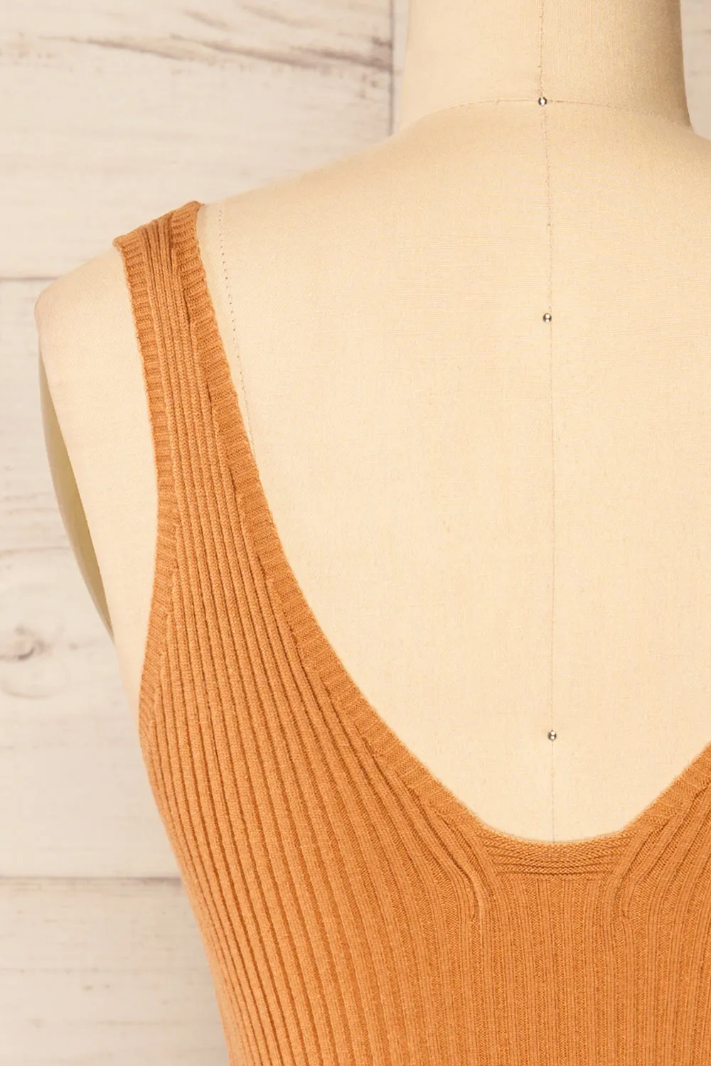 Stende Taupe | V-Neck Ribbed Cami