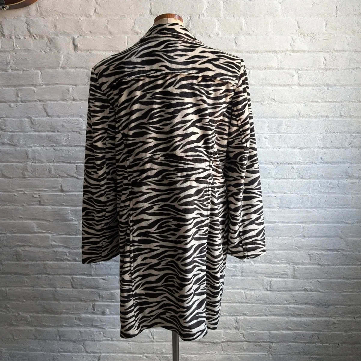 Vintage Black Striped Fuzzy Trench Coat Zebra Tiger Animal Print Teddy Jacket