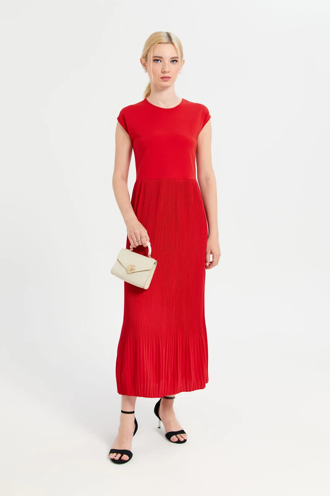 Women Red Plain Pleated Dress